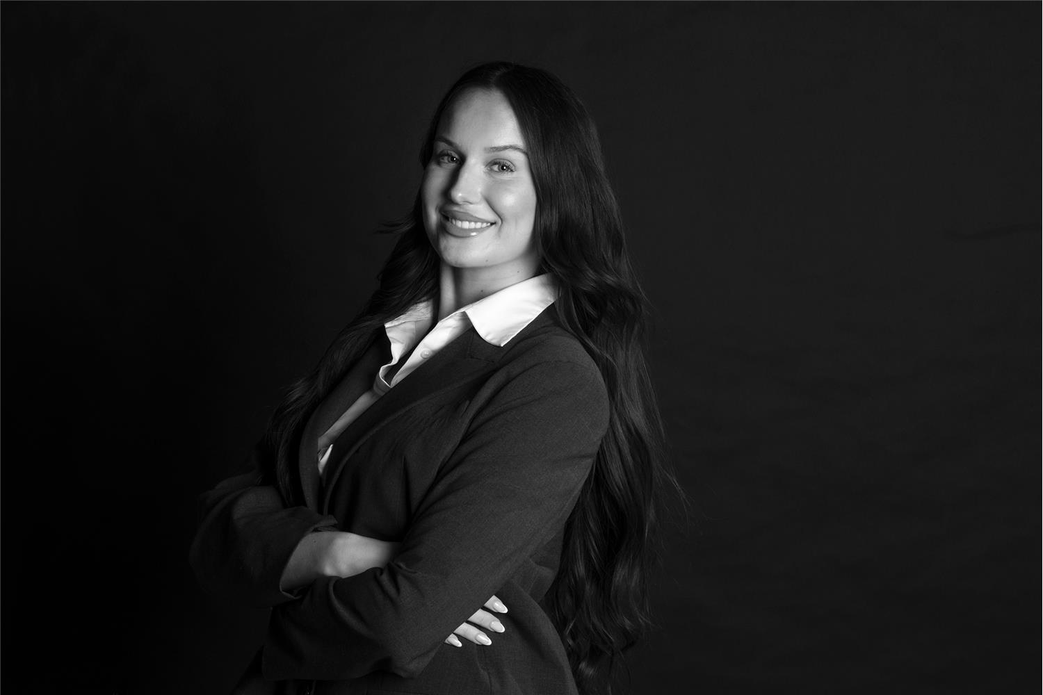 Caroline Jornik - FAROS Law Firm